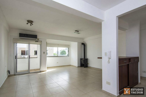 Imagen 9 de 30 de Departamento En Venta - 2 Dormitorios 1 Baño - Cochera - Terraza - 120mts2 - La Plata