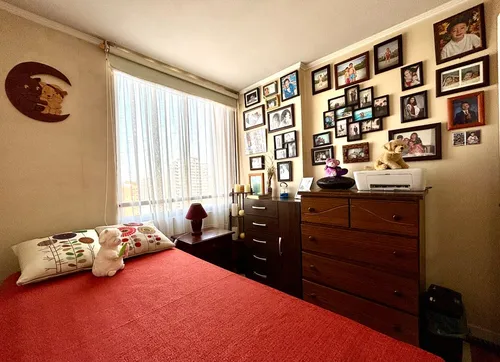 Se Vende Hermoso 2 Dormitorios + Estacionamiento. Av. PerĂș