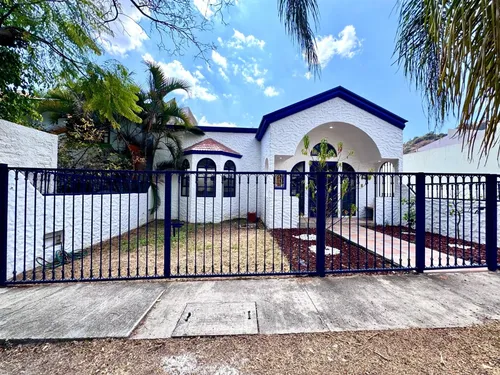 Casa En Renta En El Palomar, Tlajomulco