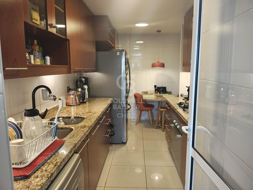 Amplio Depto En Condominio En San Carlos De Apoquindo