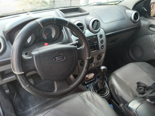Ford Fiesta Sedan 1.6 Fly Flex 4p 2010