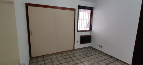 Imagem 17 de 22 de Casa Com 3 Quartos À Venda, 260 M² Por R$ 799.999 - Boa Viagem - Recife/pe - Ca0184