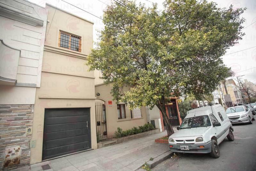 Venta Casa De 4 Ambientes C/ Dep. En Villa Del Parque.