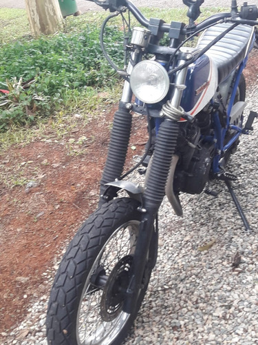 Imagem 4 de 10 de Honda Xlx 250 Scrambler