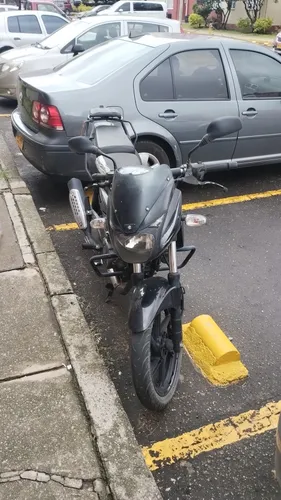 Pulsar 180 2018