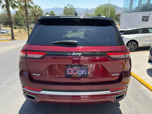 Jeep Grand Cherokee 5.7 V8 Summit 4x4 At