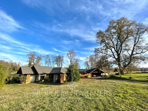 Casa En Parcela De 6.500 Mts2