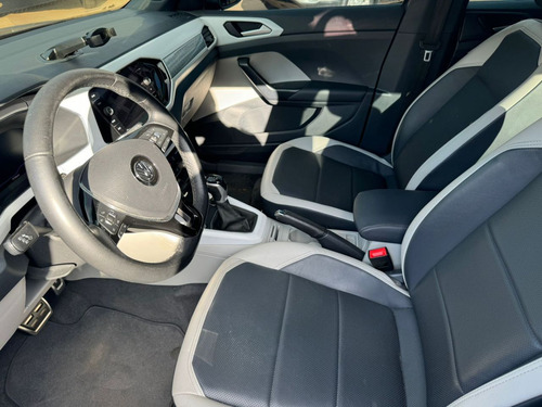 Volkswagen T-Cross T-CROSS 1.4 250 TSI TOTAL FLEX HIGHLINE AUTOMÁTICO