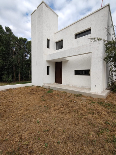 Casa A Estrenar En Villa Catalina B° Campos Verdes