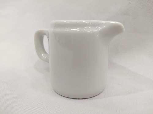 Imagen 2 de 3 de Cremera Chica Porcelana Blanca