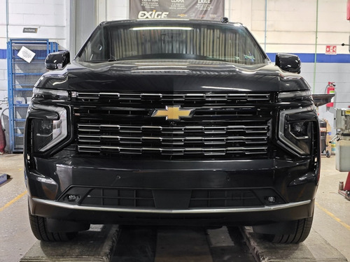 Chevrolet Suburban HIGH COUNTRY