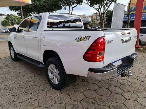 Toyota Hilux 2.7 Srv 4x4 Cd 16v Flex 4p Automático