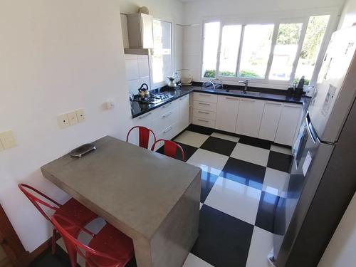 Hermosa Casa 3 Dormitorios Y Servicio Barrio Privado Carmel