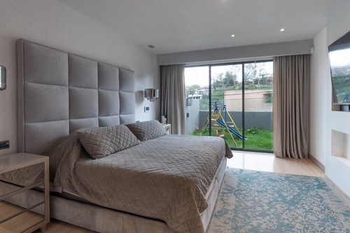 ¡exclusivo Departamento En 2 Pisos Con 3 Habitaciones En Lomas De Tecamachalco Con Acabados De Lujo Y 3 Estacionamientos!