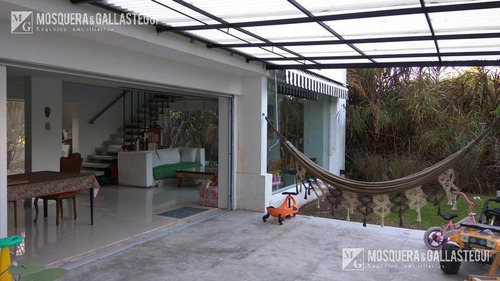 Imagen 2 de 14 de Excelente Casa En Santa Catalina - Con Renta