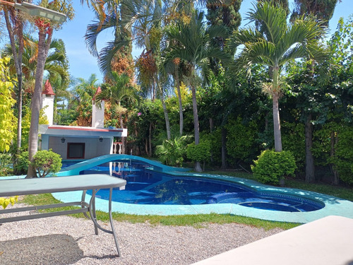 Casa Dos Caballos Disponible Para Fines De Semana En Lomas De Cocoyoc