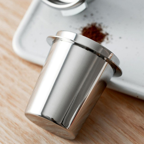 . Bar Café En Polvo Que Recibe La Taza De Frijol Taza