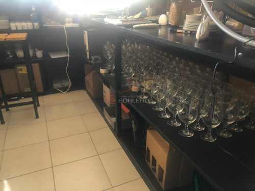 Venta De Llave De Local Comercial Al Frente De 112 M2 En Península Y Traspaso De Alquiler.- Ref: 27036