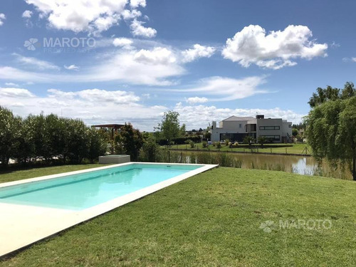 Imagen 19 de 22 de Casa En Venta En San Benito - Maroto Propiedades