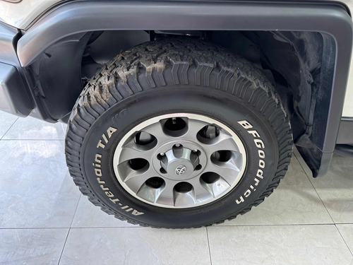 Imagen 9 de 12 de Toyota Fj .