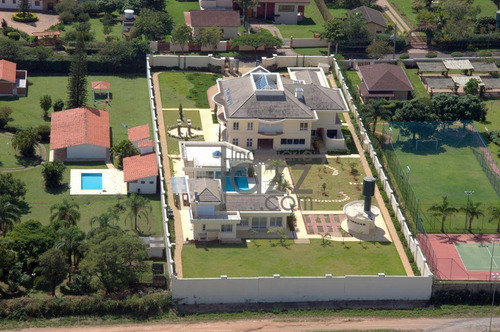 Maravilhosa Chácara Com 8 Dormitórios (suites) À Venda No Recanto Das Flores - Indaiatuba/sp - Ch0260