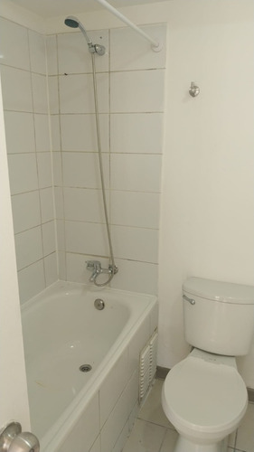 Se Arrienda Dpto 1h/1b Con Bodega Zenteno #1490, Santiago.