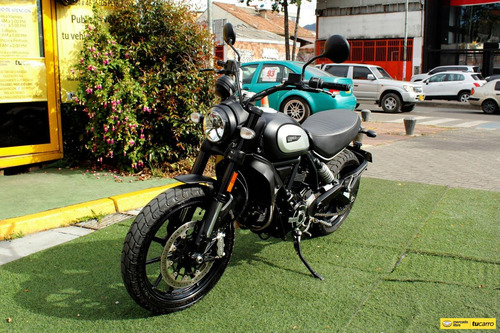 Ducati Scrambler Dark