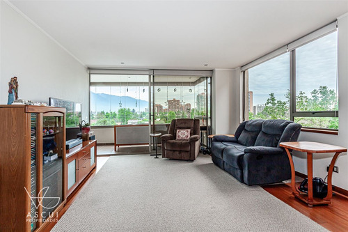 Amplio Departamento En Venta De 3 Dorm. En Las Condes