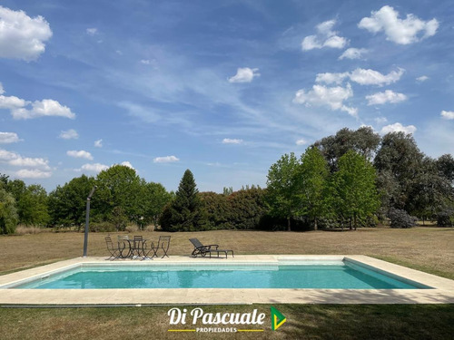 Imagen 10 de 26 de Chalet De Categoría Sobre 10.000 M2 - Chacras Los Robles De Carlos Keen
