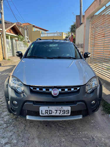 Fiat Strada 1.8 16v Adventure Cab. Dupla Flex Dualogic 3p