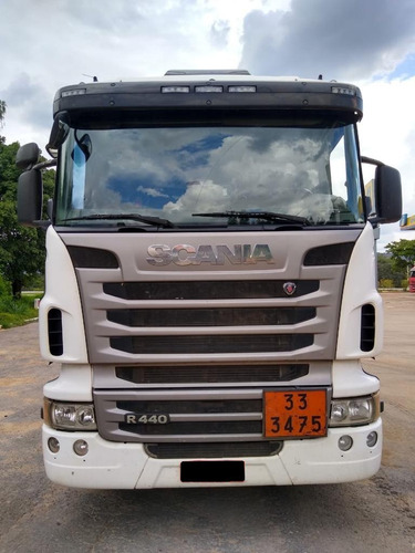 Scânia R440 2013 6x4 - Automático