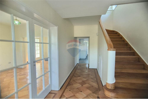 Gran Y Remodelada Casa En Ñuñoa