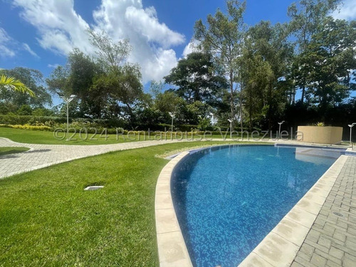 25-3243 Venta Hermoso Apartamento En Conjunto Residencial Nuevo Y Zona Exclusiva De Caracas