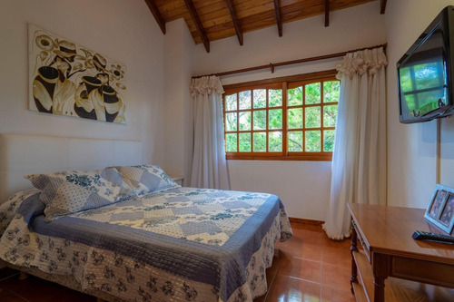 Imagen 24 de 30 de Casa En Venta - 7 Ambientes - Pinamar Iglesia
