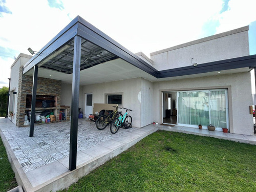 Venta Canning Barrio Cerrado La Horqueta Casa 3 Dormitorios, 2 Baños, Galería Y Parque!