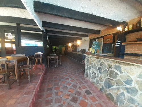 Se Vende Hotel Tucacas & Spa Boca De Aroa, Falcon. Operativo