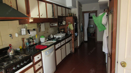 Imagen 7 de 12 de Casa Próxima A La Plaza De La Cruz 5 Amb Jardín,pileta Y Garage Dos Autos