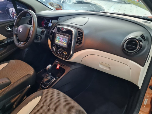Imagem 18 de 20 de Renault Captur 1.6 16v Sce Intense 2018