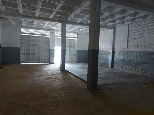 Best House Vende Amplio Galpon En Los Teques