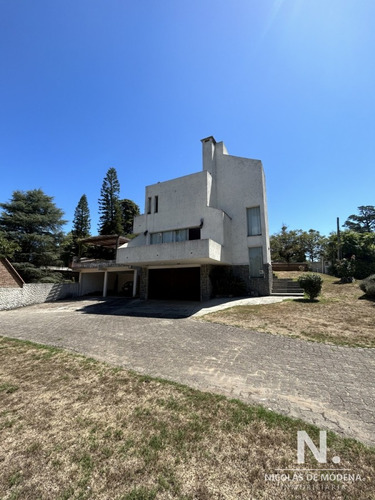 Casa En Venta Con 3 Dormitorios - Pinares, Punta Del Este