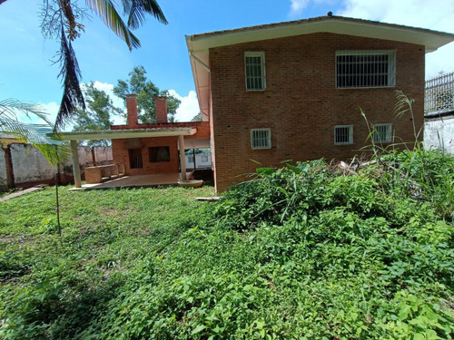 Se Vende Casa En Urb El Placer 330m2 - 4h+s/4+½b+s/4p