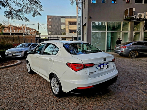 Imagen 13 de 14 de Fiat Cronos 1.3 Drive Pack Conect. C/gnc 2021 28.000km Fcio