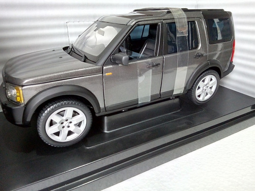 LAND ROVER  DISCOVERY  3  1/18 サイズミニカー