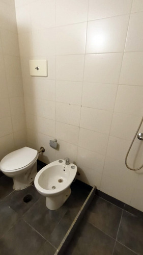 Preciosa Oficina En Torre Libertad - Centro Sobre 18 De Julio