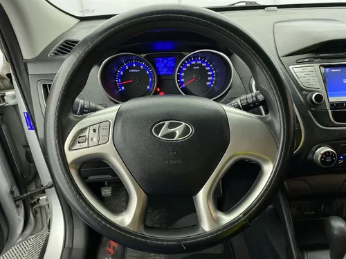Hyundai TUCSON IX-35 2.0l 164 hp 4x2