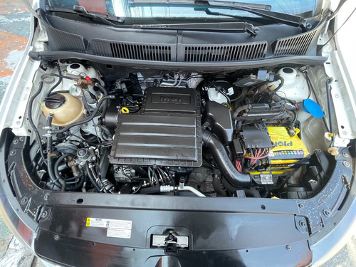 Volkswagen Crossfox 1.6 16v Msi Total Flex I-motion 5p