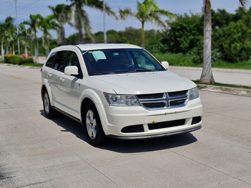 Imagen 5 de 12 de Dodge Journey 2012 2.4 Sxt 5 Pasj At