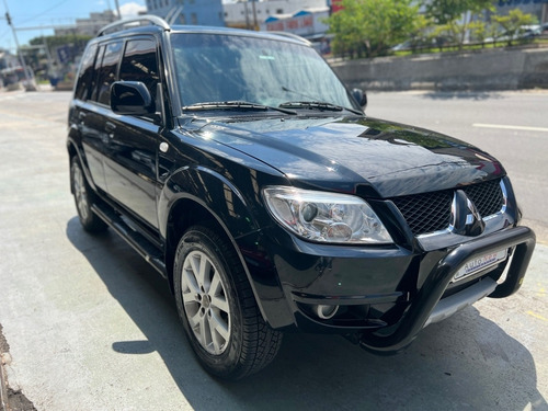 Imagem 3 de 11 de Mitsubishi Pajero Tr4