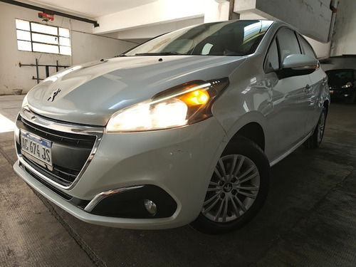 Peugeot 208 1.6 Allure