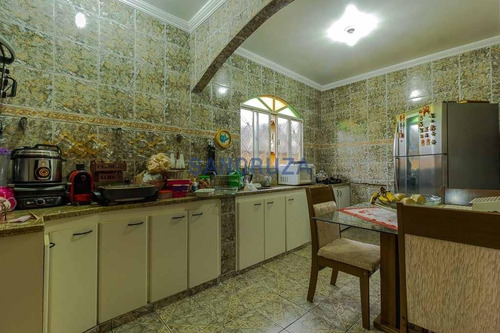 Imagem 8 de 14 de Casa À Venda, 4 Quartos, 1 Suíte, 2 Vagas, Santa Helena - Contagem/mg - 26187